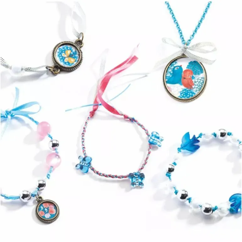 Djeco Beads and birds